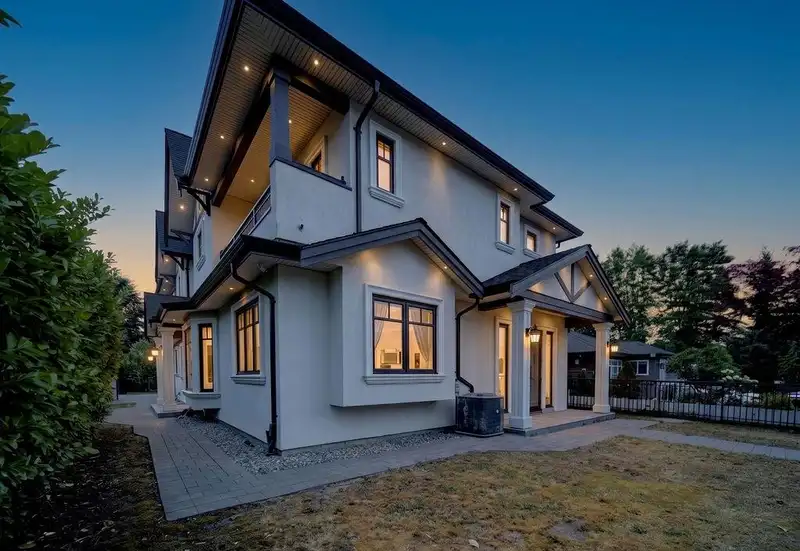 6669 GEORGIA STREET - photo 3 of 34