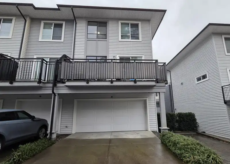 708 18505 LAURENSEN PLACE - photo 1 of 25