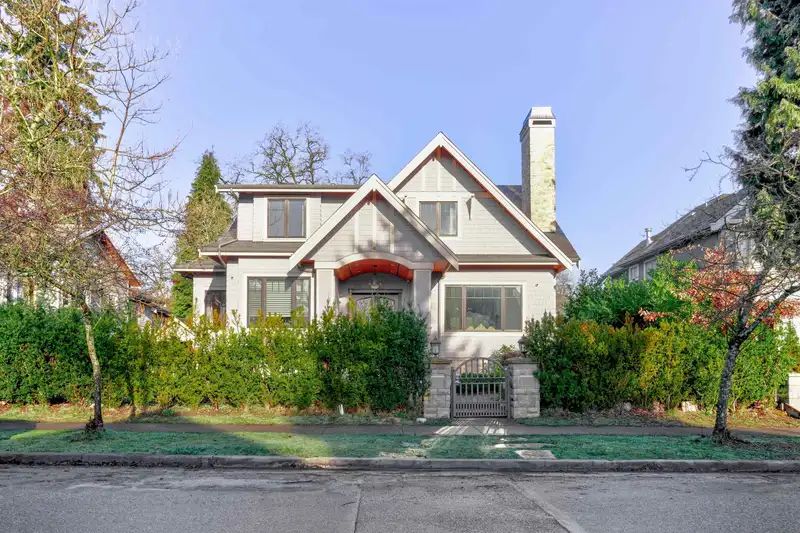 2237 W 37TH AVENUE - photo 1 of 40