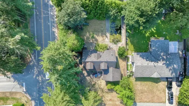 4009 204B STREET - photo 4 of 10