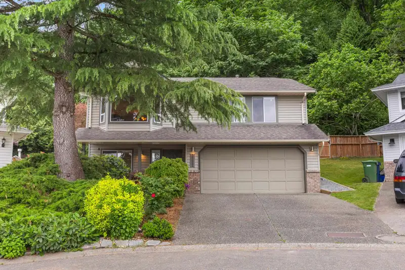 31472 CROSSLEY COURT - photo 1 of 40