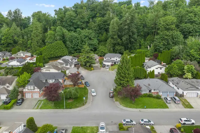 31472 CROSSLEY COURT - photo 3 of 40