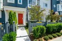 2 8438 207A STREET - thumbnail 2