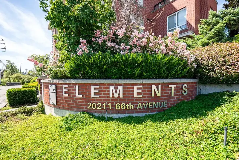 C420 20211 66 AVENUE - photo 1 of 38