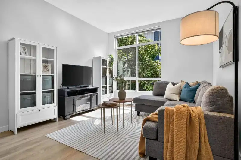 86 8473 163 STREET - photo 1 of 40