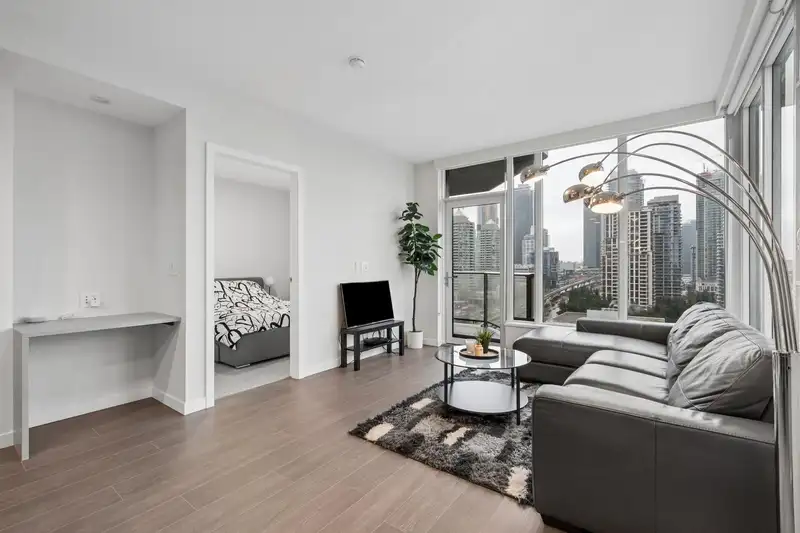 1410 4168 LOUGHEED HIGHWAY - photo 1 of 35