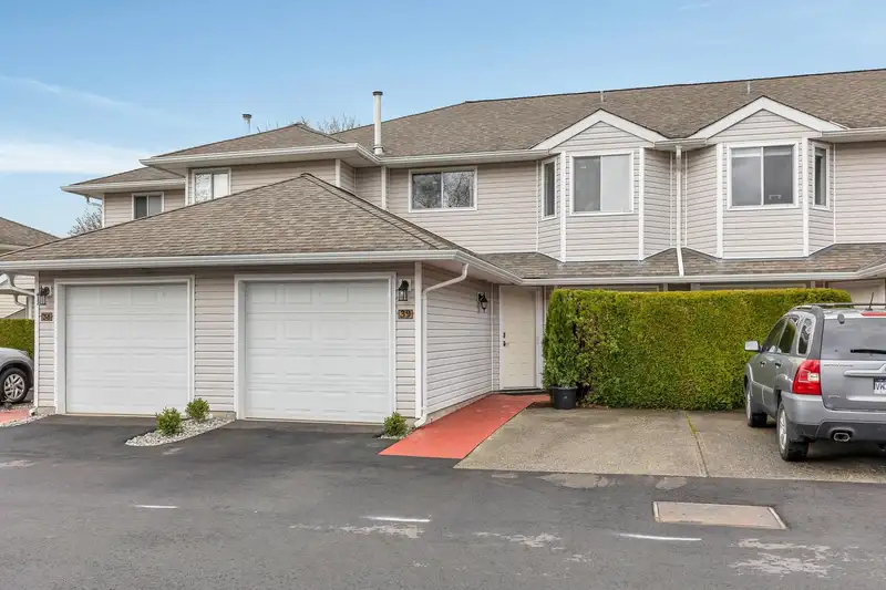 39 21928 48 AVENUE - photo 1 of 27