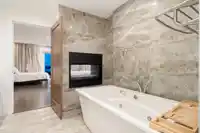 985 EYREMOUNT DRIVE - thumbnail 27
