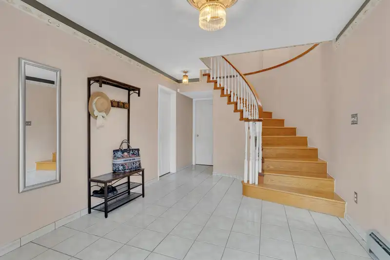 3240 CLIVE AVENUE - photo 2 of 38