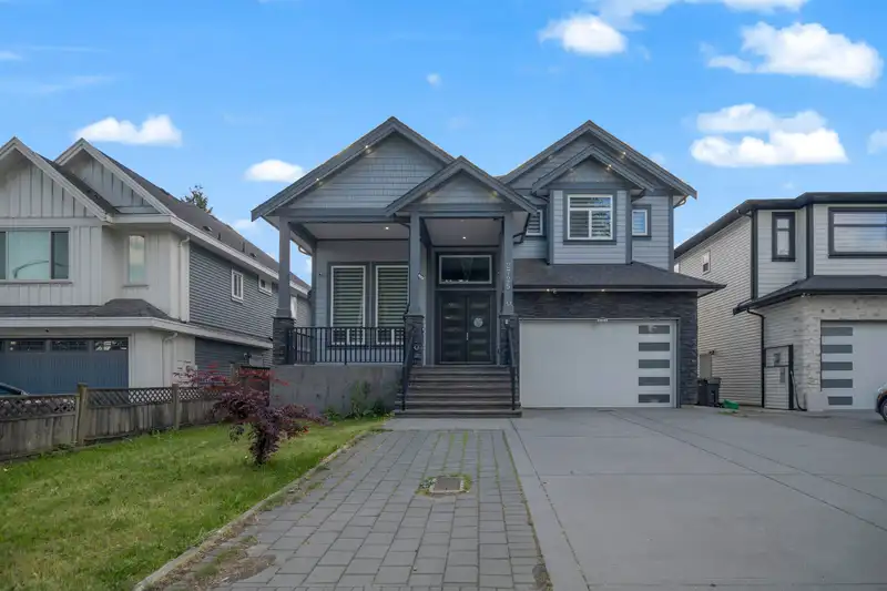 2725 LEFEUVRE ROAD - photo 1 of 40