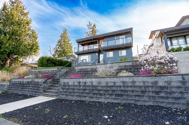 7749 LEE STREET - photo 1 of 39