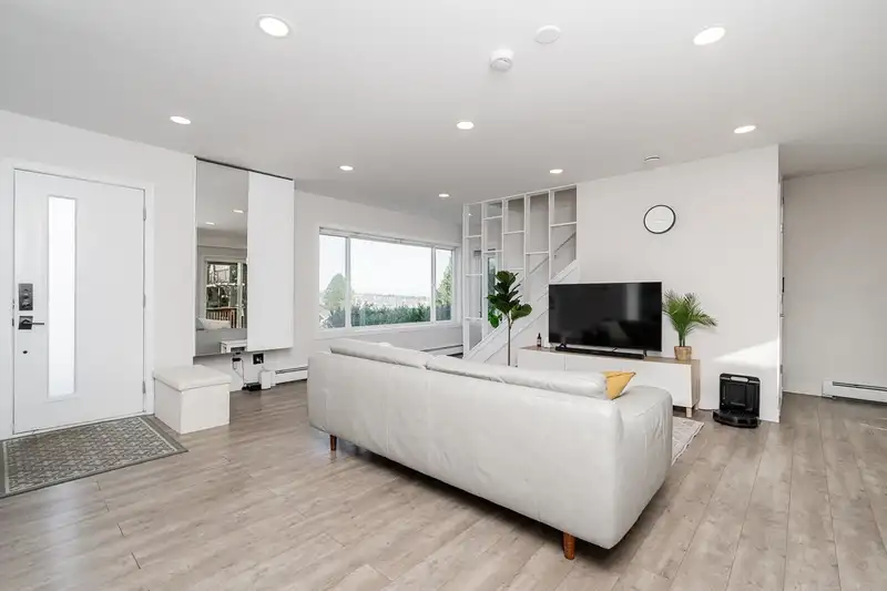 7749 LEE STREET - photo 4 of 39