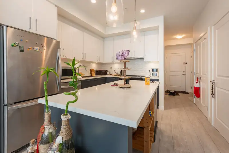 B324 20834 80 AVENUE - photo 3 of 12