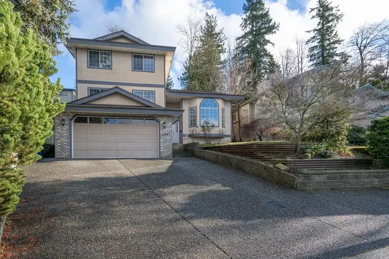 2840 PACIFIC PLACE - photo 2 of 37