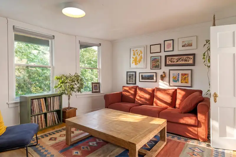 1746 WILLIAM STREET - photo 4 of 36
