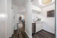 103 2110 CORNWALL AVENUE - thumbnail 3