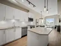 A321 8233 208B STREET STREET - thumbnail 1