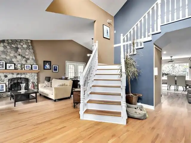 7361 149A STREET - photo 3 of 30