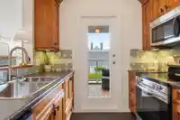 212 8450 JELLICOE STREET - thumbnail 13