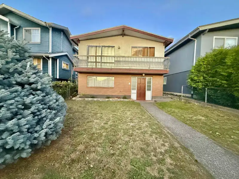 3850 LILLOOET STREET - photo 1 of 20