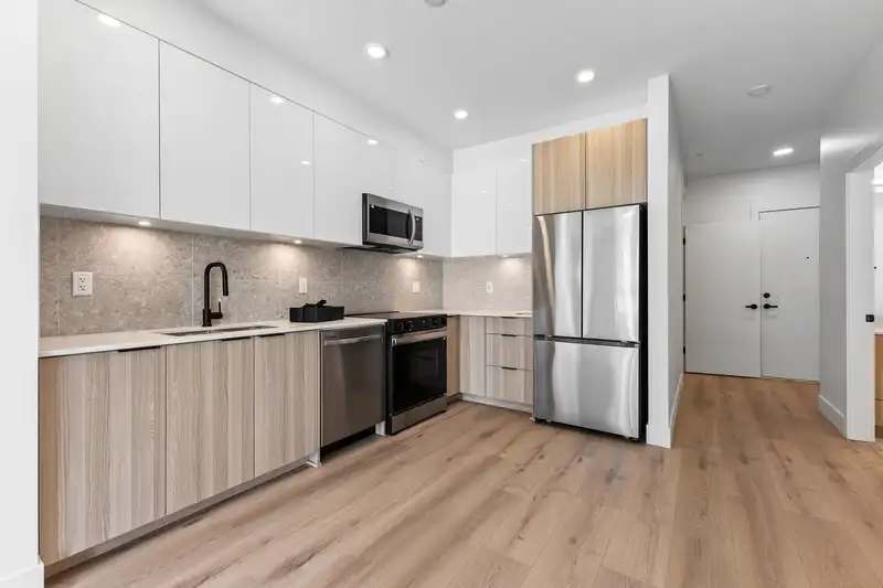 319 20769 FRASER HIGHWAY - photo 1 of 31