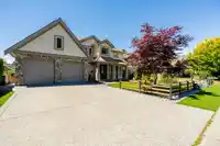 933 164 STREET - thumbnail 2
