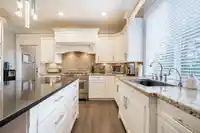 933 164 STREET - thumbnail 8