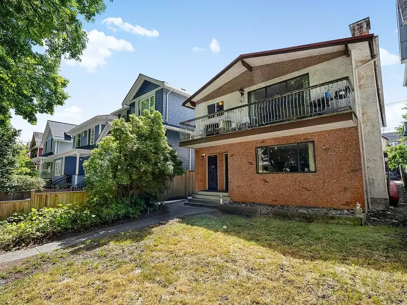 440-442 E 10TH AVENUE - photo 1 of 17