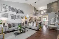 6604 207 STREET - thumbnail 1