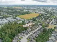 19983 68 AVENUE - thumbnail 4