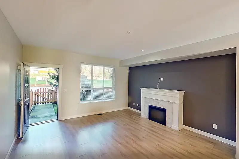 53 7157 210 STREET - photo 3 of 29