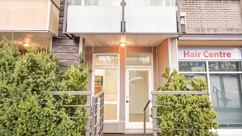 119 85 EIGHTH AVENUE - photo 4 of 26