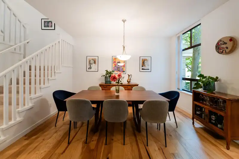 8 4333 CENTRAL BOULEVARD - photo 4 of 40
