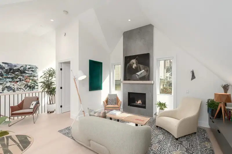 3861 WILLOW STREET - photo 2 of 37