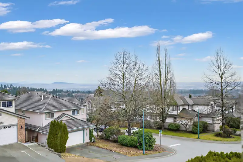 2966 BLACKBEAR COURT - photo 3 of 40