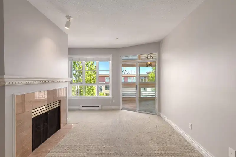 406 3621 W 26TH AVENUE - photo 3 of 26