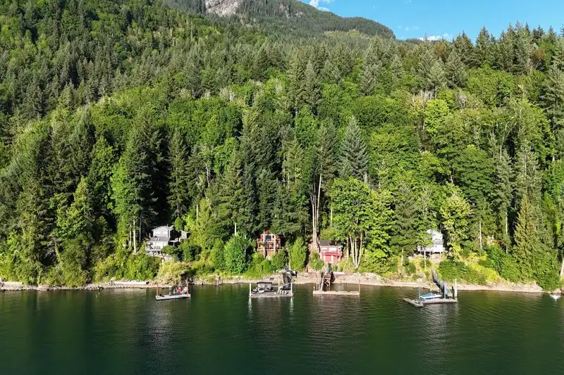 BLK D DL 355 CASCADE BAY - photo 2 of 35