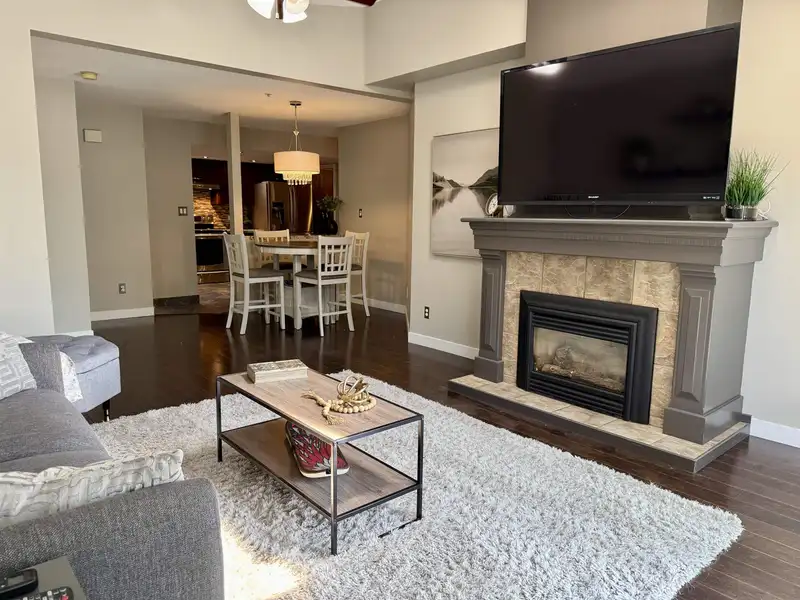 1124 ORR DRIVE - photo 4 of 19