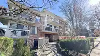 202 2080 MAPLE STREET - thumbnail 3