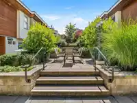 4 618 W 6TH AVENUE - thumbnail 1