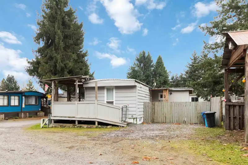11 41711 TAYLOR ROAD - photo 2 of 23