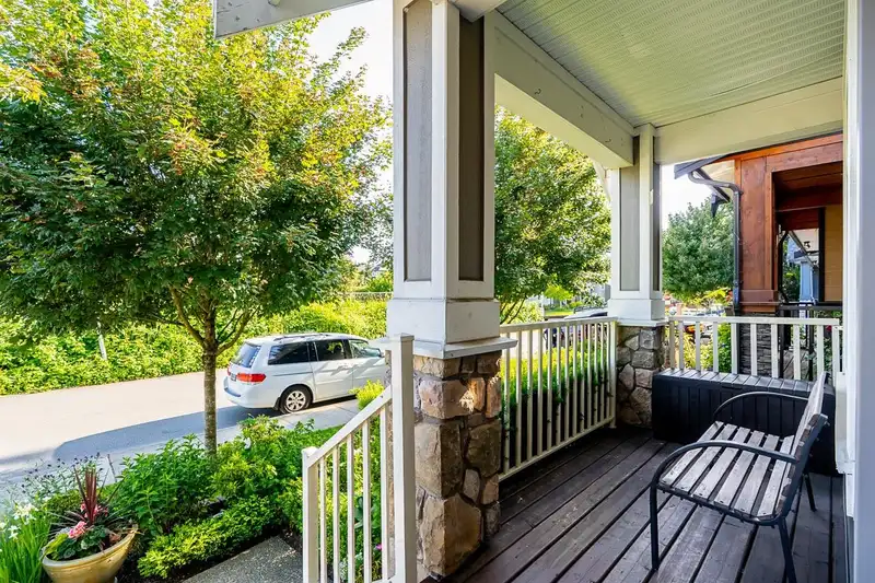 20629 85 AVENUE - photo 3 of 40