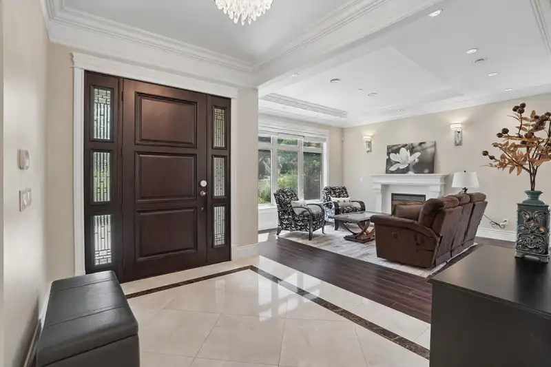 5807 CREE STREET - photo 4 of 40