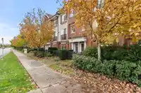 2 20738 84 AVENUE - thumbnail 2