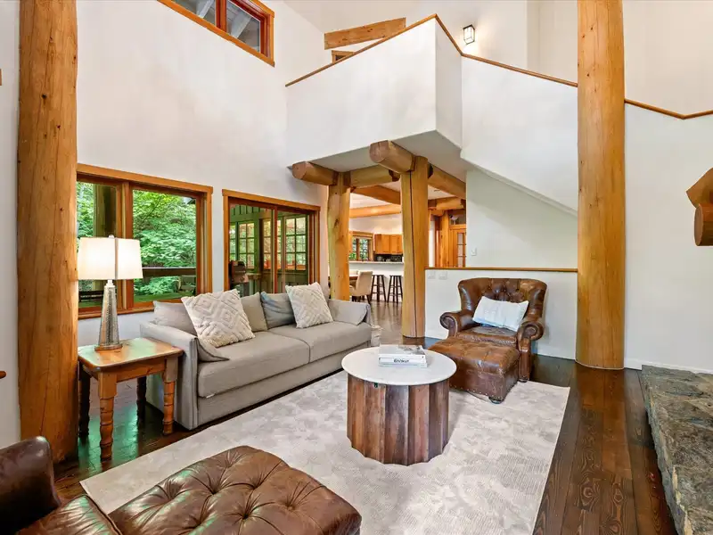 6 2240 NORDIC DRIVE - photo 1 of 39