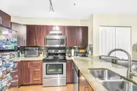 11 7428 14TH AVENUE - thumbnail 5