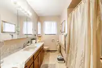 4820 200 STREET - thumbnail 14
