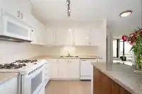 712 175 W 1ST STREET - thumbnail 17