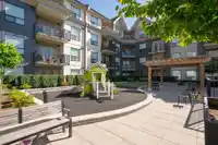 514 2493 MONTROSE AVENUE - thumbnail 35