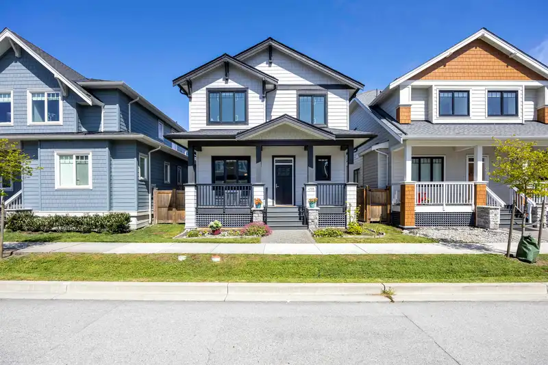 4705 HAZELNUT WAY - photo 1 of 36